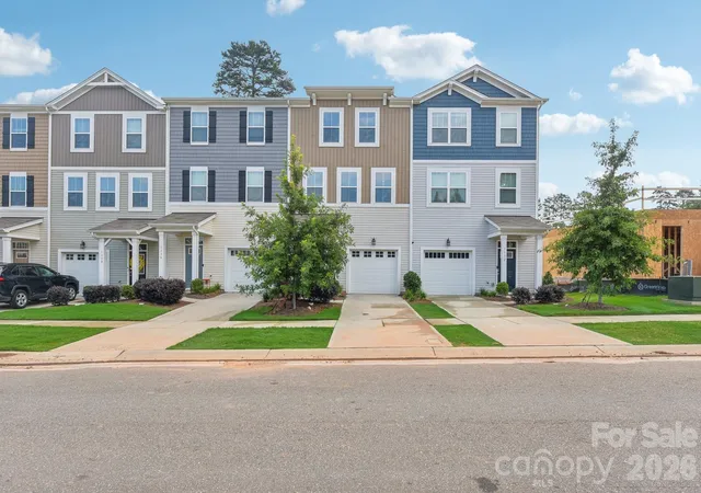 3rd image of 1134 Keydet Dr, Charlotte, NC 28216 | MLS# 4357751