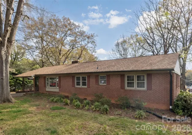 Homes for sale in Gastonia, NC | 420 Downey Pl, Gastonia, NC 28054 | MLS# 4357786