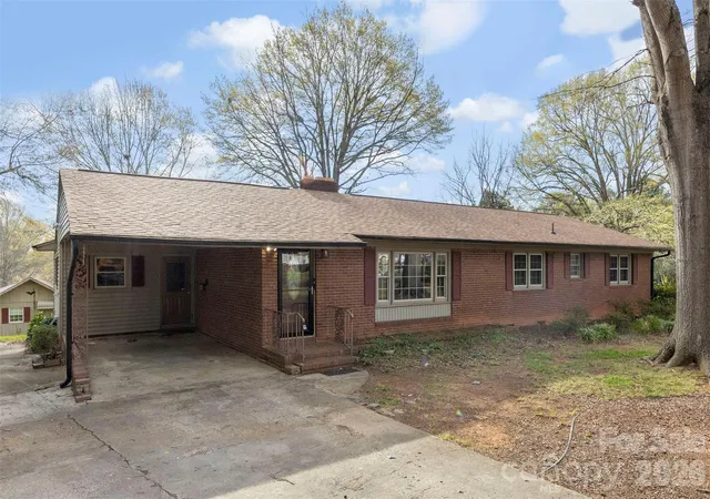 Homes for sale in Gastonia, NC | 420 Downey Pl, Gastonia, NC 28054 | MLS# 4357786
