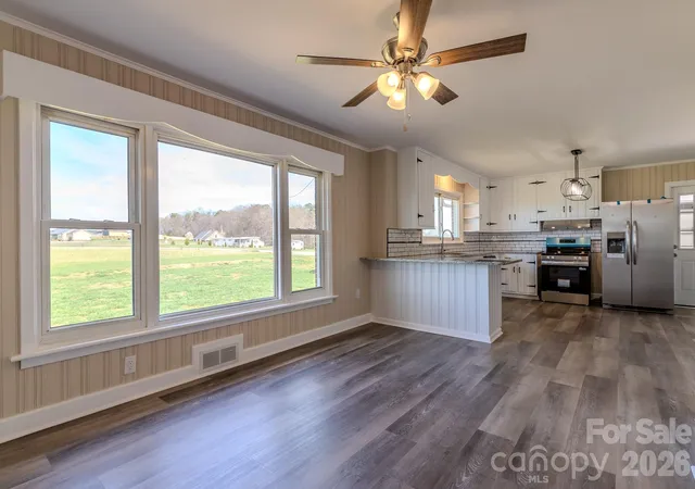 Photo 3 of Single family home for sale at 1217 Daniels Rd, Lincolnton, NC 28092 | MLS# 4357859 | Listing updated on 2026-09-30