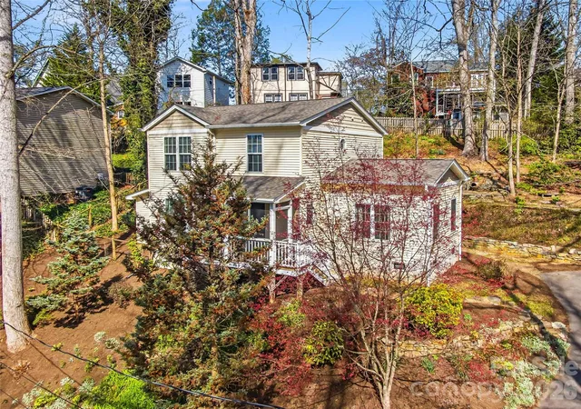 3rd image of 101 Westover Dr, Asheville, NC 28801 | MLS# 4357877