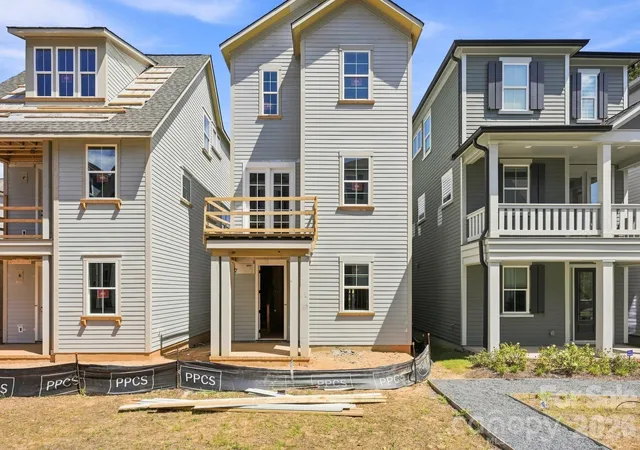 Photo 2 of Single family home for sale at 409 Delburg Ml Aly, Davidson, NC 28036 | MLS# 4357905 | Listing updated on 2026-10-01