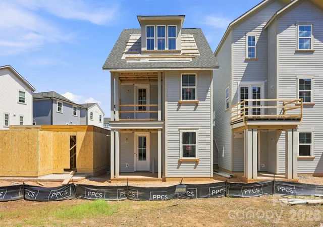 Photo 2 of Single family home for sale at 405 Delburg Ml Aly, Davidson, NC 28036 | MLS# 4357916 | Listing updated on 2026-10-01