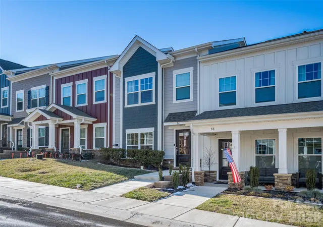 Photo 3 of Townhouse for sale at 56 Walnut Springs Dr, Asheville, NC 28804 | MLS# 4357934 | Listing updated on 2026-09-20