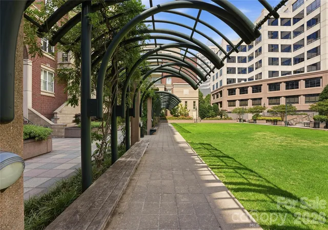 Listing Photo 2 - Condo for sale in building located at 400 N Church St, Charlotte, NC 28202 - Unit #226