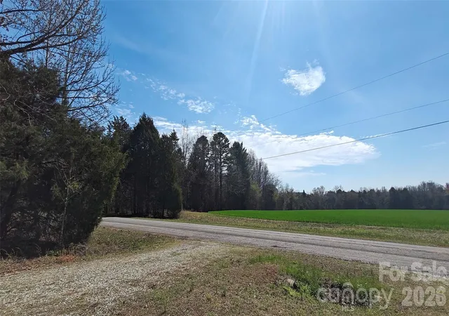 Photo 1 of Single family home for sale at 192 Kluenie Rd, Mocksville, NC 27028 | MLS# 4358034 | Listing updated on 2026-10-05