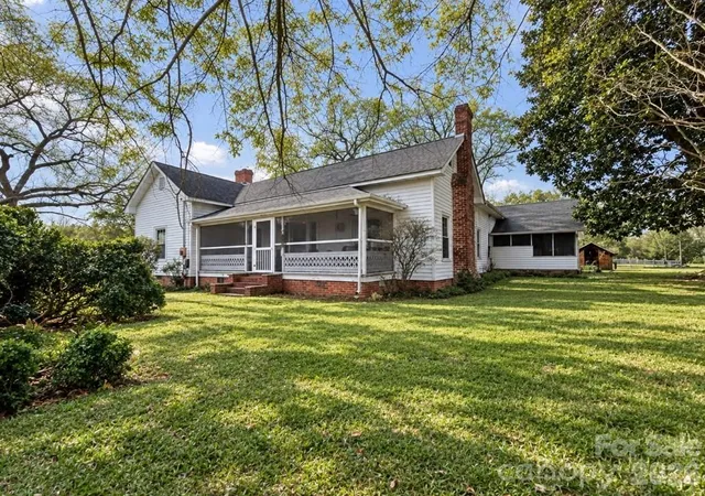 Photo 1 of Single family home for sale at 32547 Valley Dr, Albemarle, NC 28001 | MLS# 4358181 | Listing updated on 2026-09-16