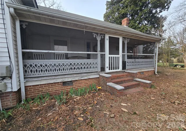 Photo 2 of Single family home for sale at 32547 Valley Dr, Albemarle, NC 28001 | MLS# 4358181 | Listing updated on 2026-09-16