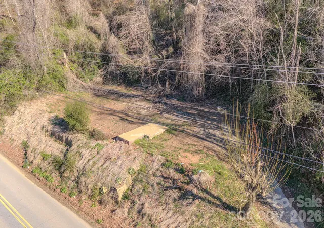 4th image of 16 Governors View Rd, Asheville, NC 28805 | MLS# 4358188