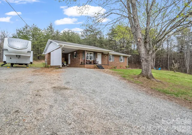 Photo 3 of Single family home for sale at 248 Bible School Rd, Lake Lure, NC 28746 | MLS# 4358207 | Listing updated on 2026-10-06