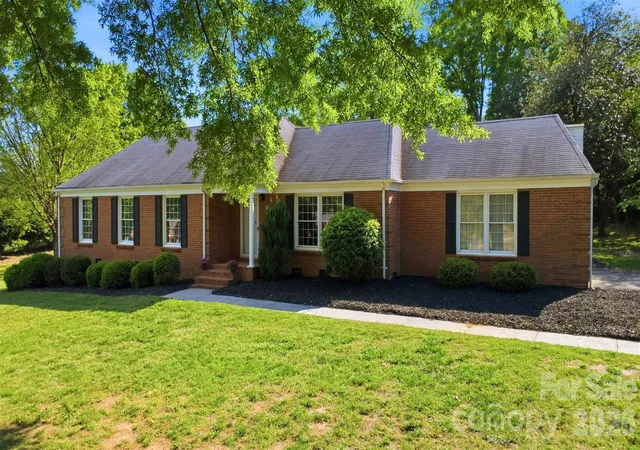 1st image of 1406 Lakeview Dr, Monroe, NC 28112 | MLS# 4358225