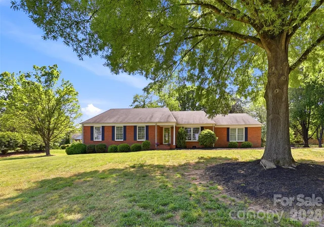3rd image of 1406 Lakeview Dr, Monroe, NC 28112 | MLS# 4358225