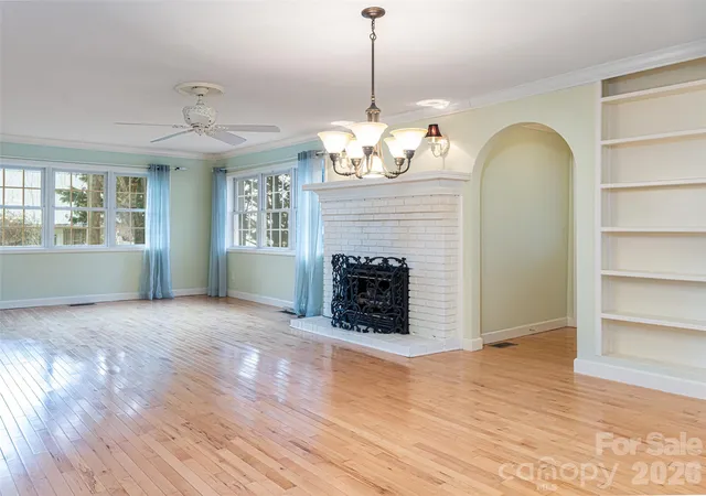5th image of 113 5Th St, Black Mountain, NC 28711 | MLS# 4358308