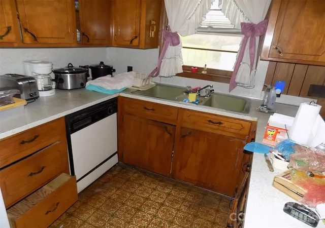 5th image of 2605 Lowell Rd, Gastonia, NC 28054 | MLS# 4358349