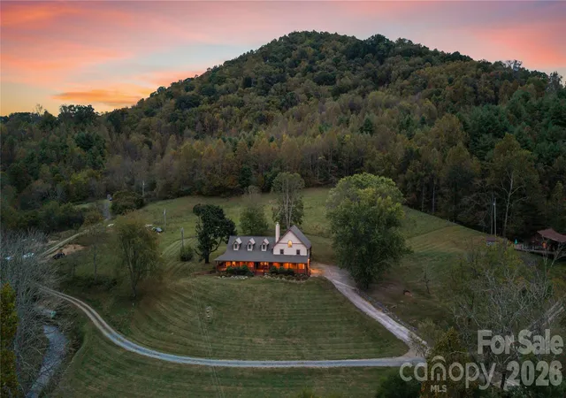 Photo 2 of Single family home for sale at 97 Cir E Ranch Rd, Burnsville, NC 28714 | MLS# 4358354 | Listing updated on 2026-10-11