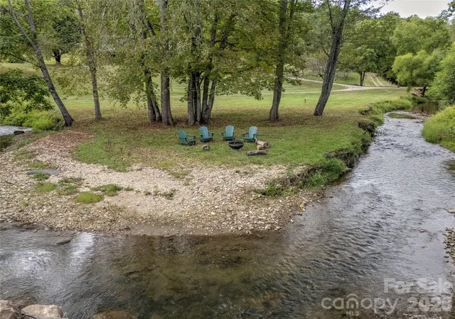 Photo 3 of Single family home for sale at 97 Cir E Ranch Rd, Burnsville, NC 28714 | MLS# 4358354 | Listing updated on 2026-08-13