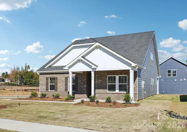 Photo 1 of Single family home for sale at 690 Darya Dr, Rock Hill, SC 29730 | MLS# 4358388 | Listing updated on 2026-09-16