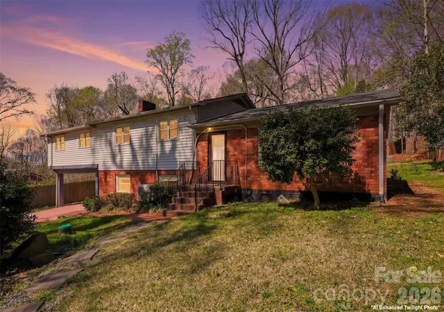 Photo 2 of Single family home for sale at 4920 Bright Rd, Charlotte, NC 28214 | MLS# 4358437 | Listing updated on 2026-08-28