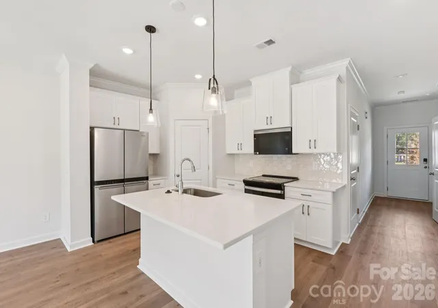 Photo 4 of Townhouse for sale at 445 Markridge Loop, Fort Mill, SC 29708 | MLS# 4358446 | Listing updated on 2026-09-16