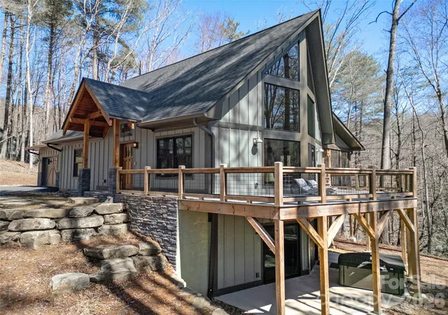 Photo 1 of Single family home for sale at 70 Unvdatlvi Ct, Brevard, NC 28712 | MLS# 4358667 | Listing updated on 2026-09-28