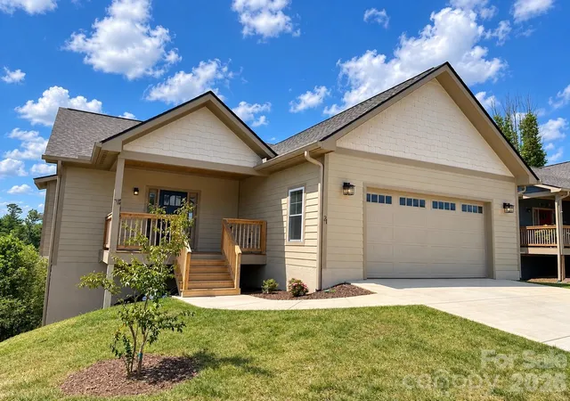 Photo 1 of Single family home for sale at 21 Sandstone Dr, Weaverville, NC 28787 | MLS# 4358696 | Listing updated on 2026-09-20