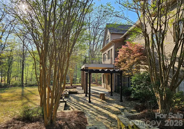 Photo 3 of Sale Pending at 9222 Woodhall Lake Dr, Waxhaw, NC 28173 | MLS# 4358734 | Listing updated on 2026-06-30