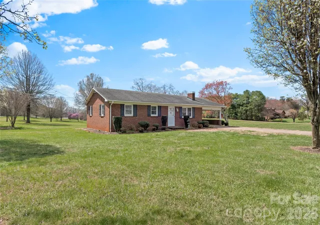 Photo 3 of Single family home for sale at 610 Nc 67 Hwy, Boonville, NC 27011 | MLS# 4358828 | Listing updated on 2026-09-22