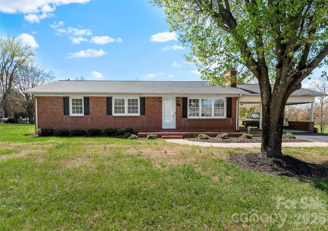 Single family home for sale at 612 E Main St, Boonville, NC 27011 | MLS# 4358870
