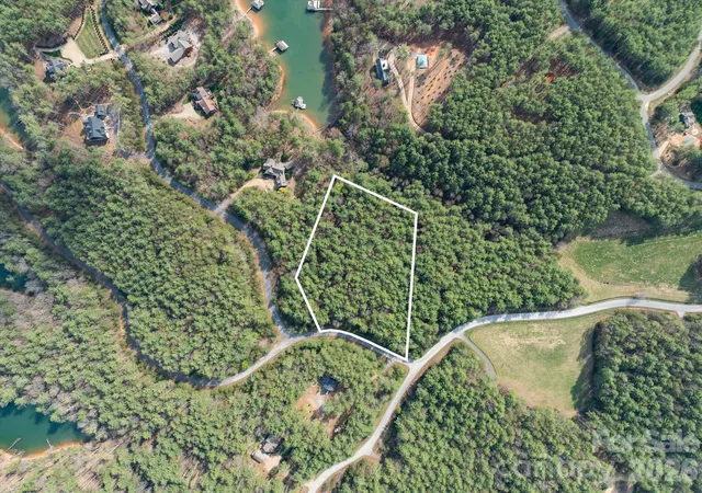 2nd image of 40 Turtle Head Dr, Nebo, NC 28761 | MLS# 4358879