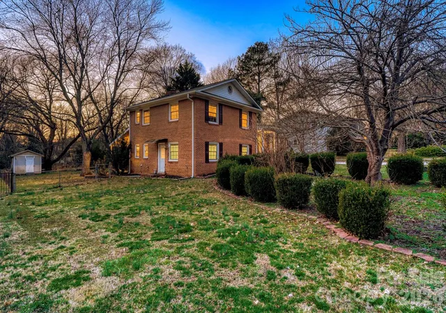34th image of 1315 Shady Bluff Dr, Charlotte, NC 28211 | MLS# 4358951