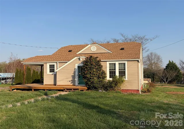 Single family home for sale at 405 Jug Wilson St, Morganton, NC 28655 | MLS# 4358982