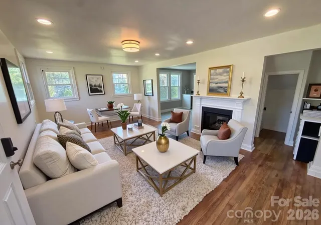 Photo 2 of Single family home for sale at 405 Jug Wilson St, Morganton, NC 28655 | MLS# 4358982 | Listing updated on 2026-09-30
