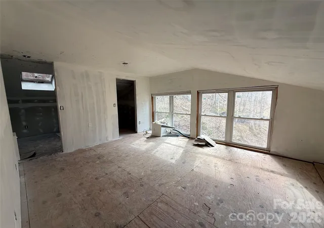 Photo 4 of Single family home for sale at 17619 Nc 209 Hwy, Hot Springs, NC 28743 | MLS# 4359158 | Listing updated on 2026-10-15