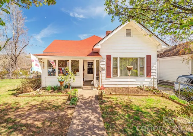 1st image of 84 Swannanoa Ave, Asheville, NC 28806 | MLS# 4359161