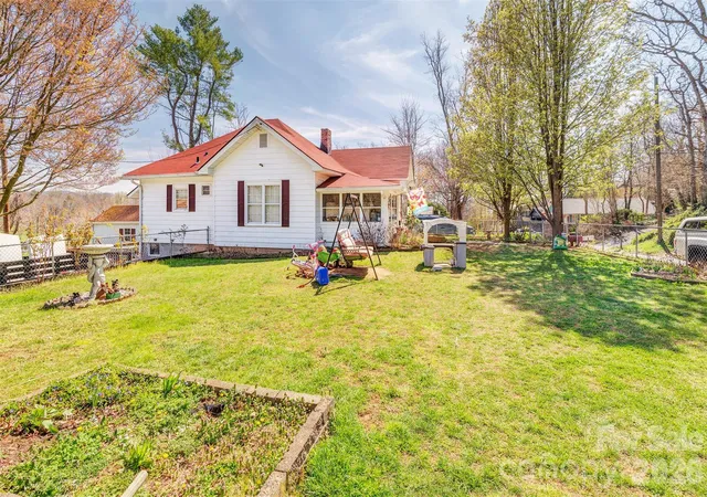 21st image of 84 Swannanoa Ave, Asheville, NC 28806 | MLS# 4359161