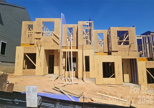 Photo 2 of Townhouse for sale at 1292 Hargrove Ave, Gastonia, NC 28052 | MLS# 4359291 | Listing updated on 2026-09-03