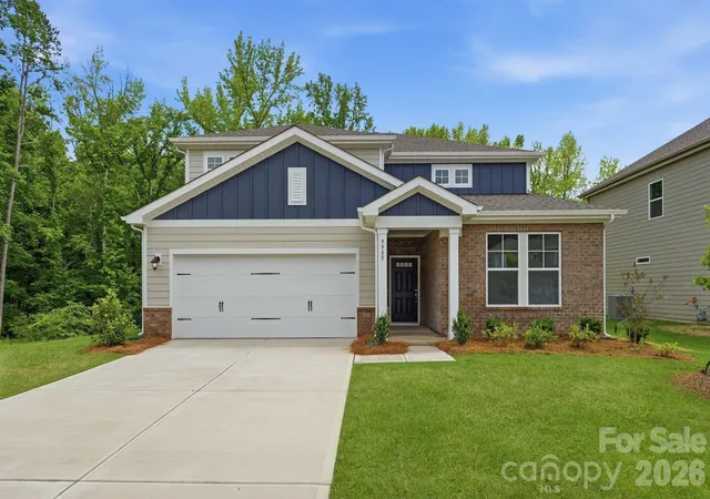 Single family home for sale at 9985 Manor Vista Trl, Concord, NC 28027 | MLS# 4359371