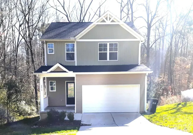 1st image of 2019 Arapaho Dr, Charlotte, NC 28214 | MLS# 4359456