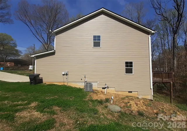 4th image of 2019 Arapaho Dr, Charlotte, NC 28214 | MLS# 4359456