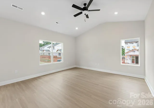 3rd image of 6623 Fairford Dr, Charlotte, NC 28215 | MLS# 4359526
