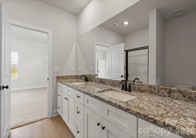 12th image of 6611 Fairford Dr, Charlotte, NC 28215 | MLS# 4359540