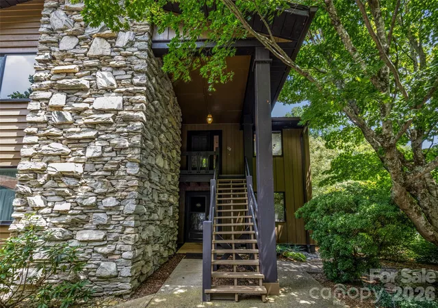 Photo 3 of Condo for sale at 128 Country Ridge Rd, Hendersonville, NC 28739 | MLS# 4359544 | Listing updated on 2026-10-08