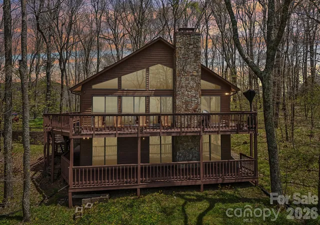 Homes for sale in Mars Hill, NC | 34 Wolfs Head Ct, Mars Hill, NC 28754 | MLS# 4359563