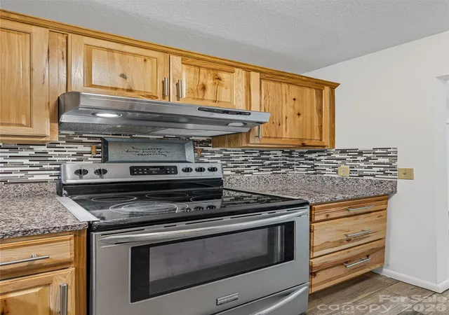 Photo 3 of Condo for sale at 2636 Park Rd #B, Charlotte, NC 28209 | MLS# 4359644 | Listing updated on 2026-10-01