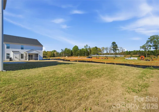 35th image of 4011 Vista Pine Dr, Charlotte, NC 28215 | MLS# 4359775