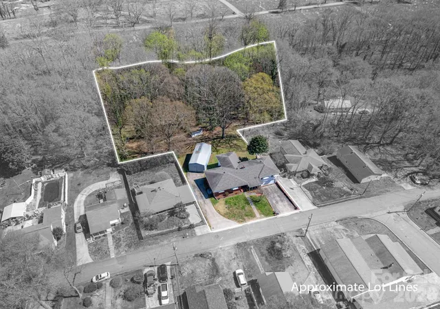 2nd image of 608 N State St, Lincolnton, NC 28092 | MLS# 4359790