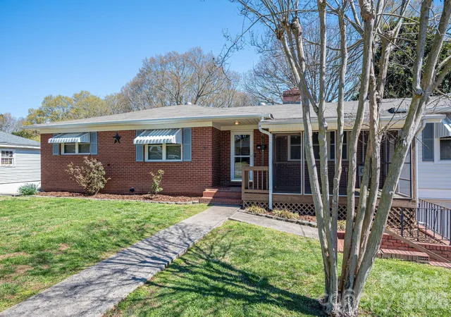 4th image of 608 N State St, Lincolnton, NC 28092 | MLS# 4359790