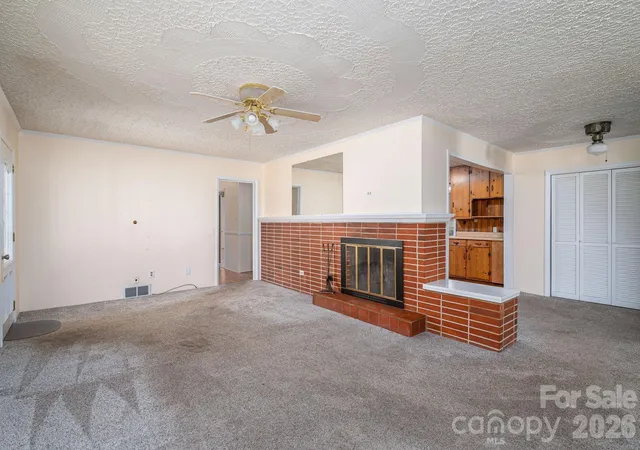 Photo 3 of Single family home for sale at 608 N State St, Lincolnton, NC 28092 | MLS# 4359790 | Listing updated on 2026-10-01