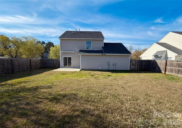 Homes for sale in Lancaster, SC | 3461 E Fairmeadow Dr, Lancaster, SC 29720 | MLS# 4359840