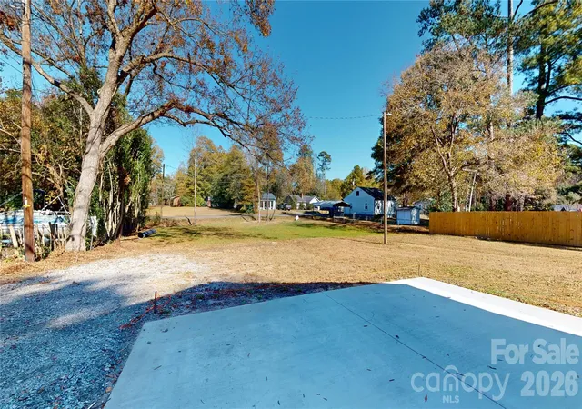 Homes for sale in York, SC | 403 Liberty St E, York, SC 29745 | MLS# 4360017